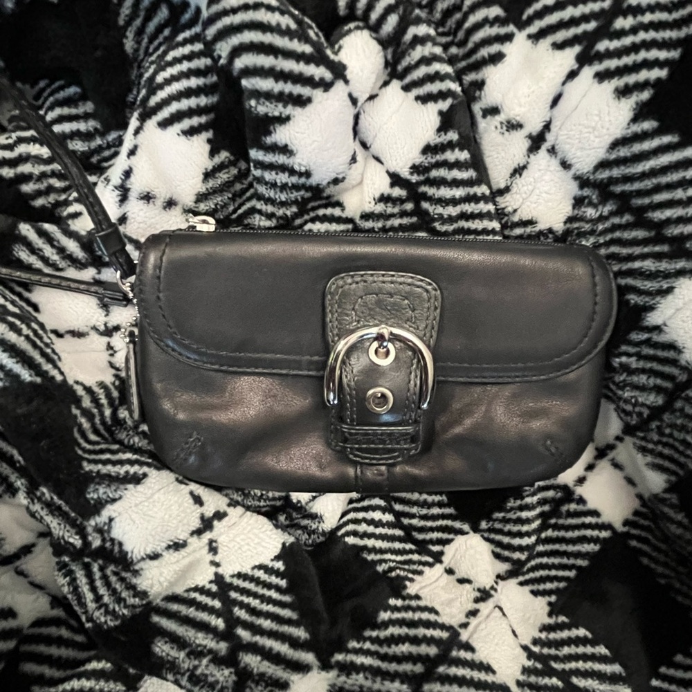 Y2K Vintage black leather Coach Soho mini pouch wristlet - Picture 5 of 9